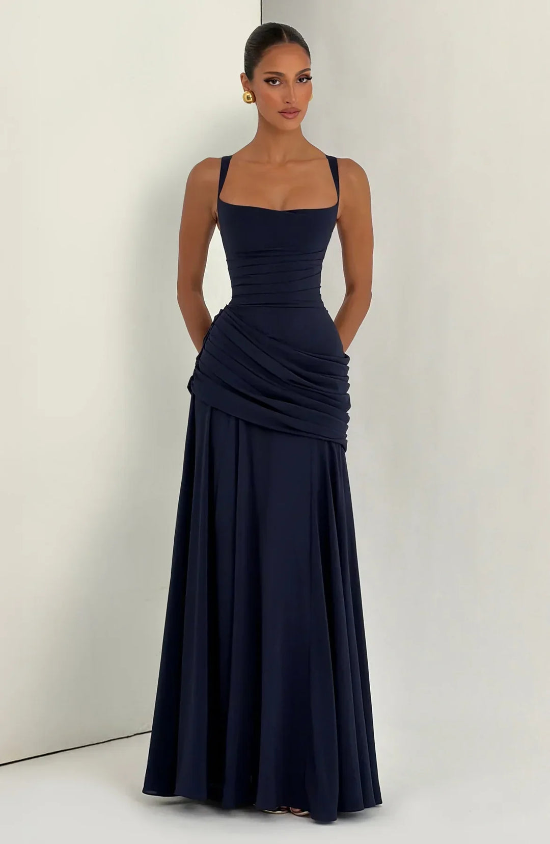 Valentina - Vestido com decote